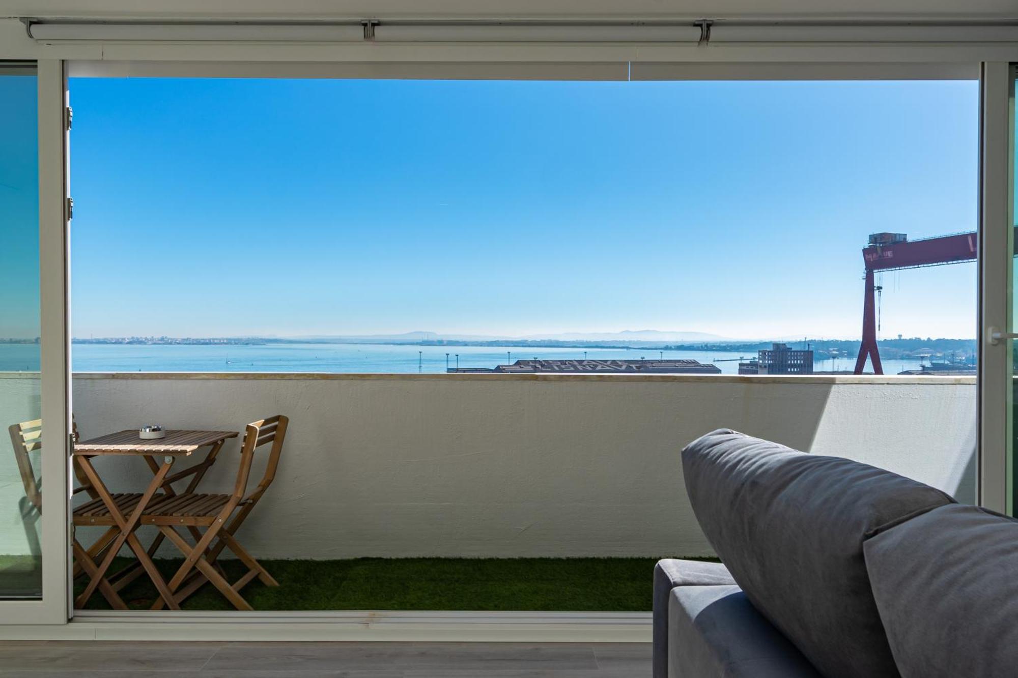 Cacilhas Riverview! Almada Kültér fotó
